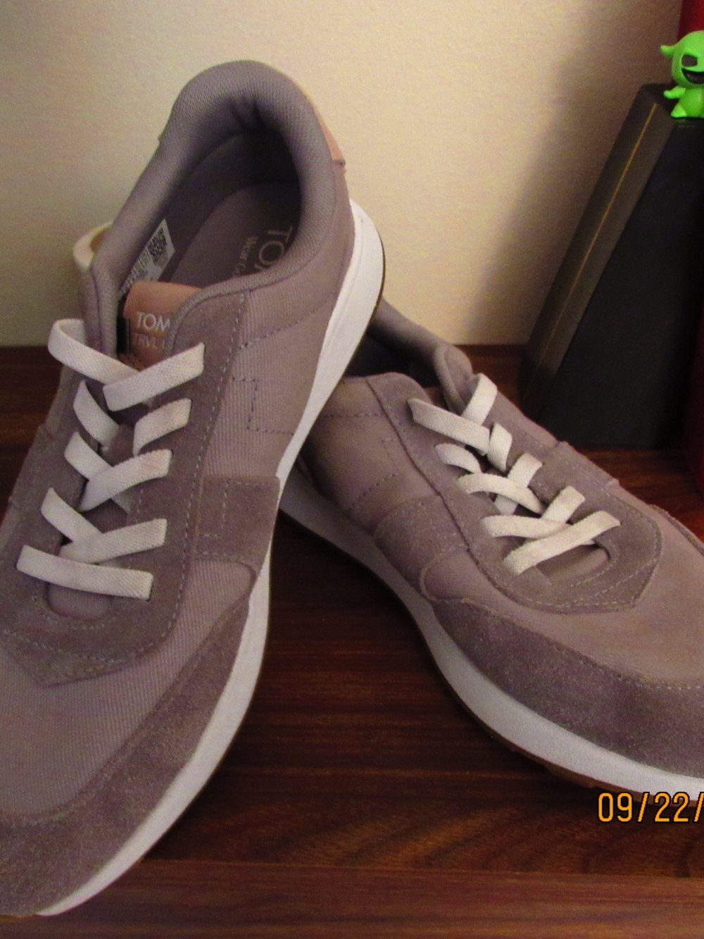 TOMS WOMENS Taupe Suede and Mesh Sneakers